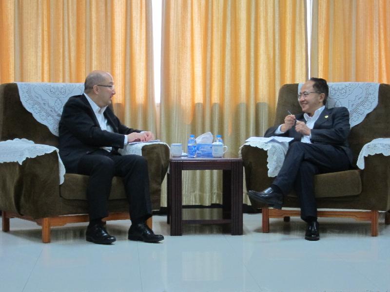 谭志源今日上午在北京与国务院港澳事务办公室副主任王志民会面，討论双方共同关心的事宜。