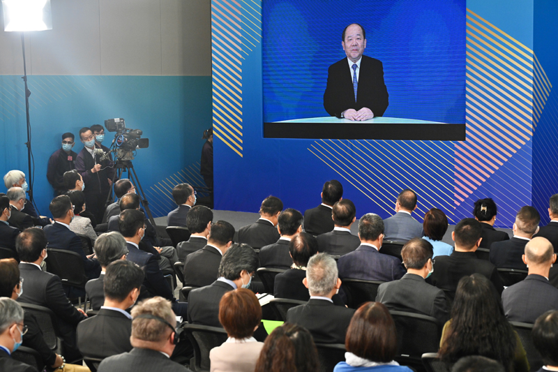 国家发展和改革委员会副主任宁吉喆透过视像在国家《十四五规划纲要》宣讲会致辞。 