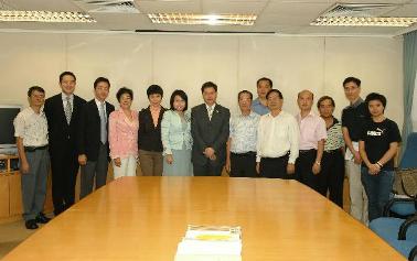 The Secretary for Constitutional and Mainland Affairs, Mr Stephen Lam, met with a number of community organisations at Government Headquarters this afternoon (October 9)