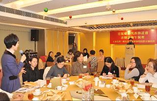 The Under Secretary for Constitutional and Mainland Affairs, Miss Adeline Wong, attended a luncheon organised by the All-China Women's Federation Hong Kong Delegates Association this (December 17) afternoon to listen to participants' views on the methods for selecting the Chief Executive and for forming the Legislative Council in 2012.