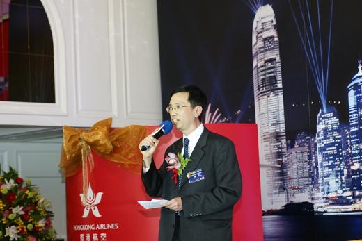 The Director of the Hong Kong Economic, Trade and Cultural Office (Taiwan), Mr John Leung, speaks at a celebration reception organised by Hong Kong Airlines for the launching of new air routes in Taipei today (March 1). Mr Leung is also one of the Directors of the Hong Kong-Taiwan Economic and Cultural Co-operation and Promotion Council.