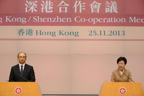 Mrs Lam (right) and Mr Xu (left) hold a press conference after the Hong Kong/Shenzhen Co-operation Meeting.
