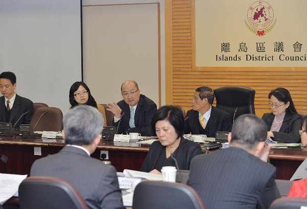 The Secretary for Constitutional and Mainland Affairs, Mr Raymond Tam (third left), attends a meeting with the Islands District Council this afternoon (February 24) to brief council members on the "Consultation Document on the Methods for Selecting the Chief Executive in 2017 and for Forming the Legislative Council in 2016" and to listen to their views.