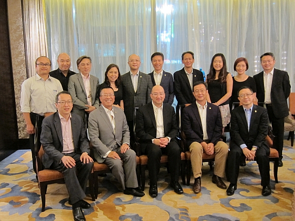 The Secretary for Constitutional and Mainland Affairs, Mr Raymond Tam, meets Hong Kong people doing business or working in Tianjin in the evening on July 22 to understand their business situation and life in the municipality.