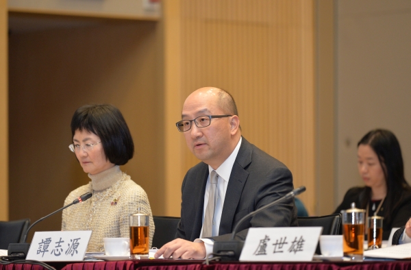 譚志源在會議總結發言時表示，香港在穗港合作中，可發揮「一國兩制」的優勢，以其國際網絡和優良的制度，協助廣州與世界接軌。