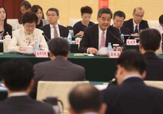 The Chief Executive, Mr C Y Leung, led the Hong Kong Special Administrative Region Government delegation to attend the 19th Plenary of the Hong Kong/Guangdong Co-operation Joint Conference in Guangzhou today (September 14). Photo shows Mr Leung (front row, right) delivering the opening remarks at the Plenary.