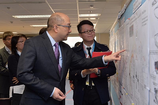 The Secretary for Constitutional and Mainland Affairs, Mr Raymond Tam, today (February 13) visited the Registration and Electoral Office to get updates on the concrete arrangements and preparations for the 2017 Chief Executive Election to be held next month. Photo shows Mr Tam (second right) being briefed on the layout and venue arrangements of the main polling station and central counting station.
