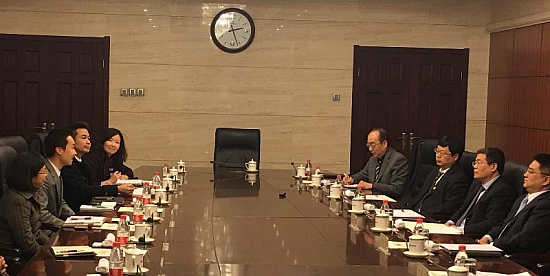 The Tianjin Liaison Unit (TJLU) of the Hong Kong Special Administrative Region Government (HKSARG) came into operation today (February 27). In the previous week, the Assistant Director of the Office of the HKSARG in Beijing, Miss Mandy Wong (first left), and the Director of the TJLU, Mr Klaus Chan (second left) met with the Director-General of the Hong Kong and Macao Affairs Office of the Tianjin Municipal People's Government, Mr Yang Guo-biao (first right), and the General of Tianjin Commission of Commerce, Mr Zhang Ai-guo (second right), commencing the work of the liaison unit.