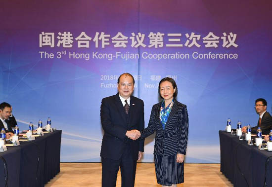 The Chief Secretary for Administration, Mr Matthew Cheung Kin-chung, today (November 28) led a delegation of Hong Kong Special Administrative Region Government officials to Fuzhou for the Third Plenary Session of the Hong Kong/Fujian Co-operation Conference, which he co-chaired with the Vice-Governor of Fujian Province, Ms Guo Ningning. Photo shows Mr Cheung (left) shaking hands with Ms Guo before the conference.